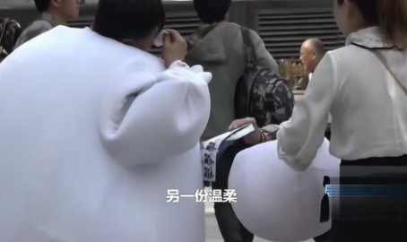 碰见发传单的小姐姐咋办,如何优雅应对?