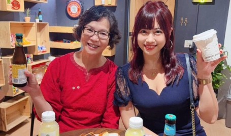 蔡壁如合体“网红”遭呛：别蹭柯家人！自曝真实性格天蝎直播平台