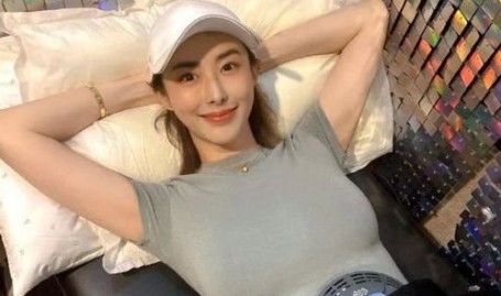 青云俏美人小说免费阅读全文—极品俏邻居老李赵小美胡小兰